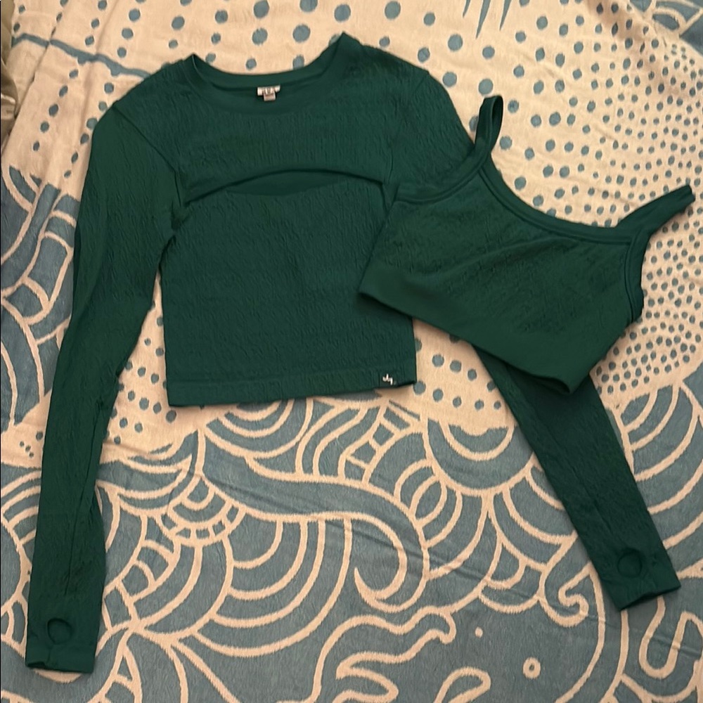 Women's Green Long Sleeve Top and Tank Set